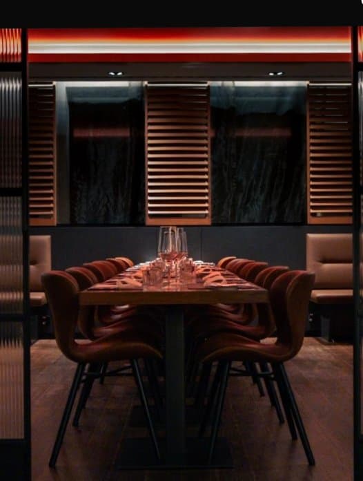 Lange Tafel im Obergeschoss des THAT’S AMORE